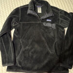 Patagonia Women's Black Fleece Sweatshirt
